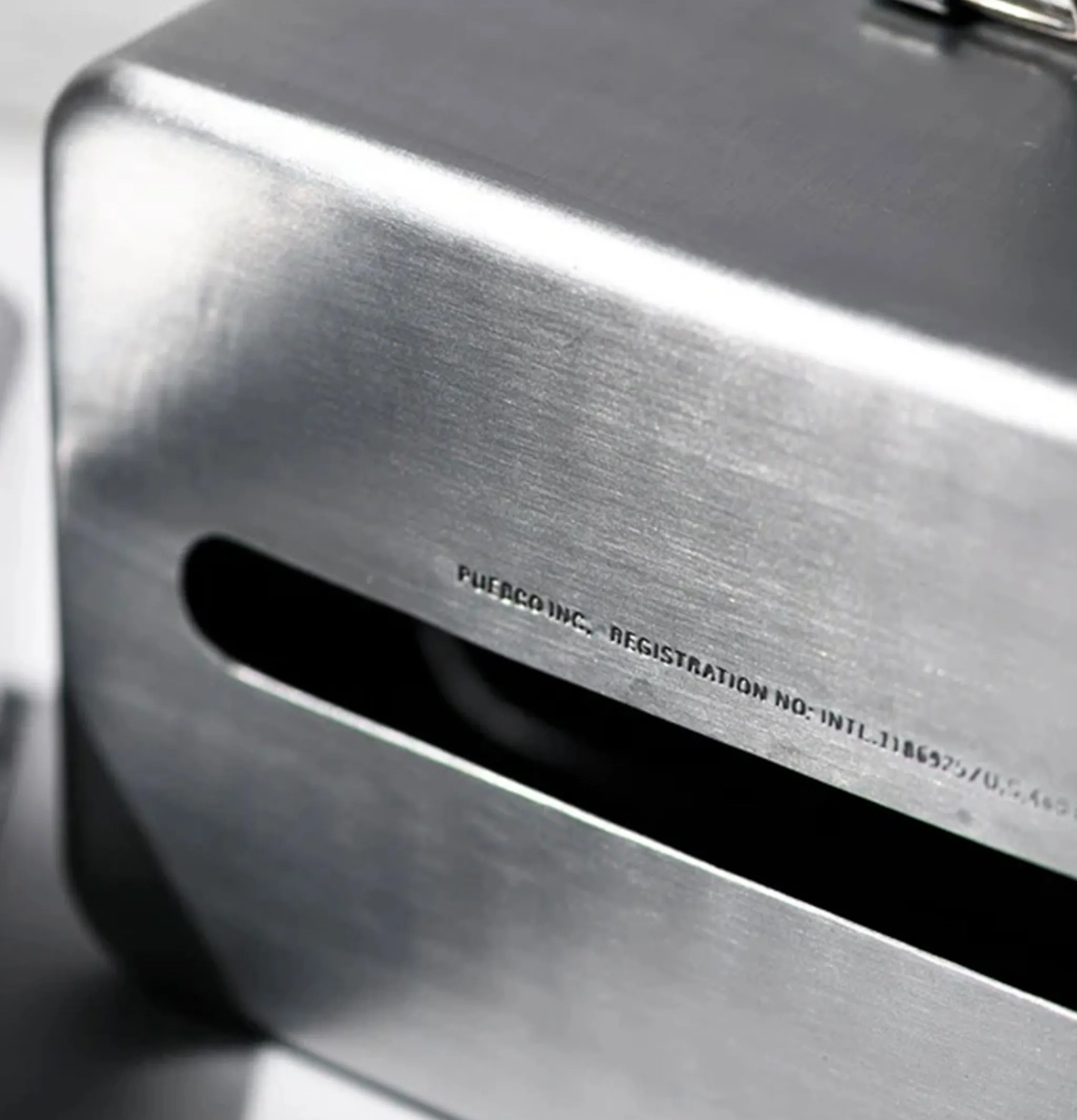 PUEBCO Aluminium Wall Mounted Towel* Maison