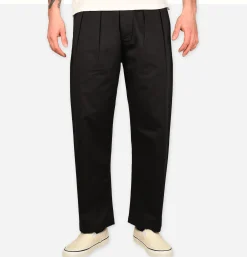 UNIVERSAL WORKS Double Pleated Pant Black* Chinos