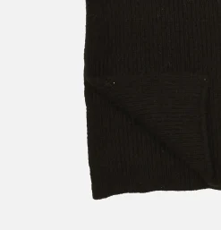 ROBERT MACKIE Geelongora Scarf Black* Gloves • Beanies • Scarves