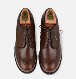 ALDEN SHOE CO M2608 - U-tip Shoes Brown Vegano* Shoes
