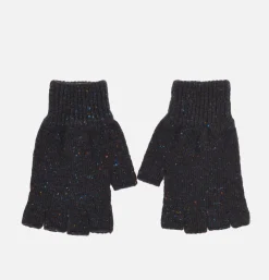 ROBERT MACKIE Mittens Donegal Sheridan* Gloves • Beanies • Scarves