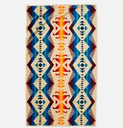 PENDLETON Oversized Jacquard Spa Towel Los Lunas* Maison
