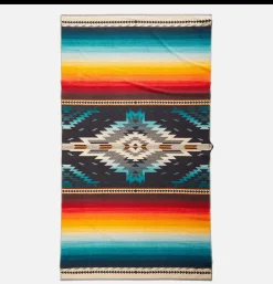 PENDLETON Oversized Jacquard Towel Salti* Maison