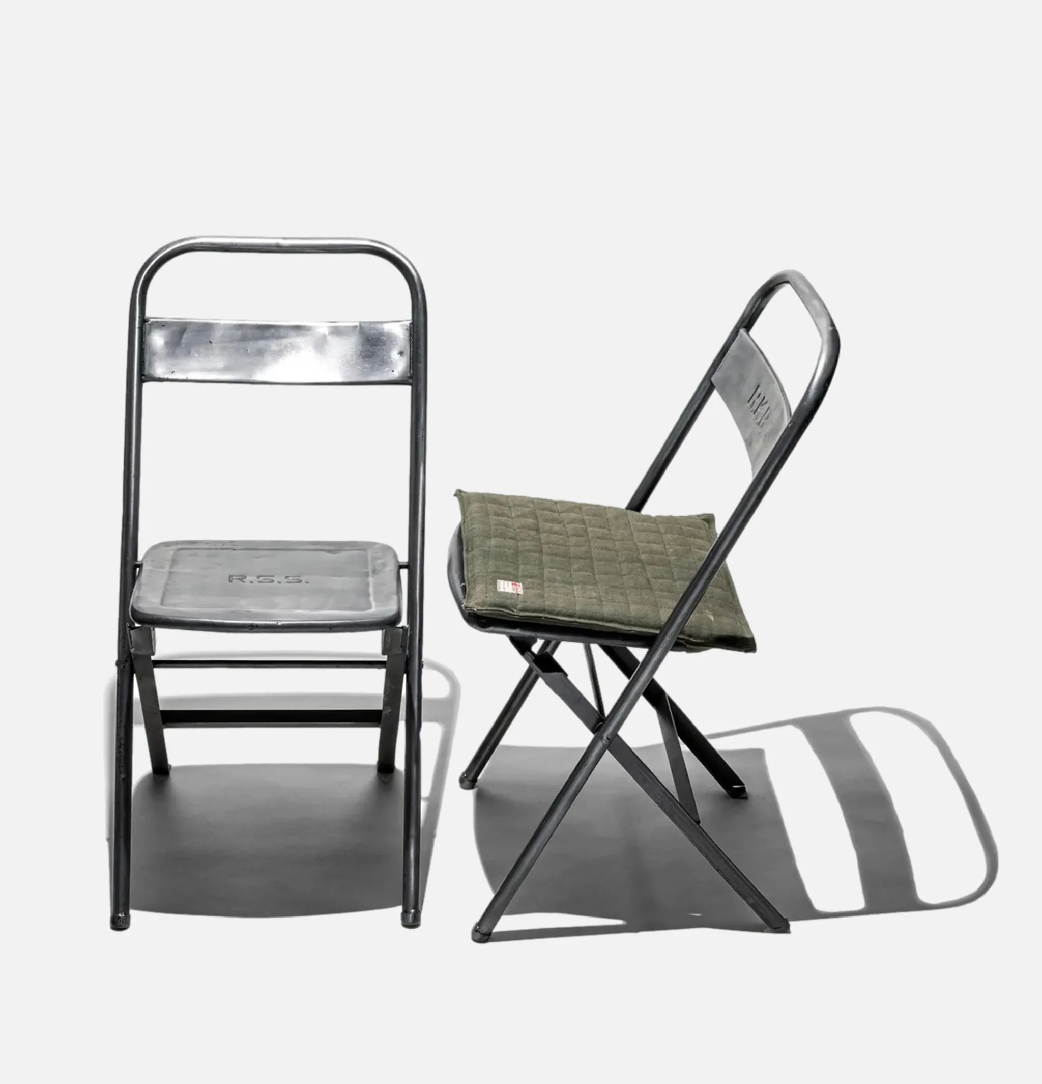 PUEBCO Vintage Tent Seat Cushion Green* Maison